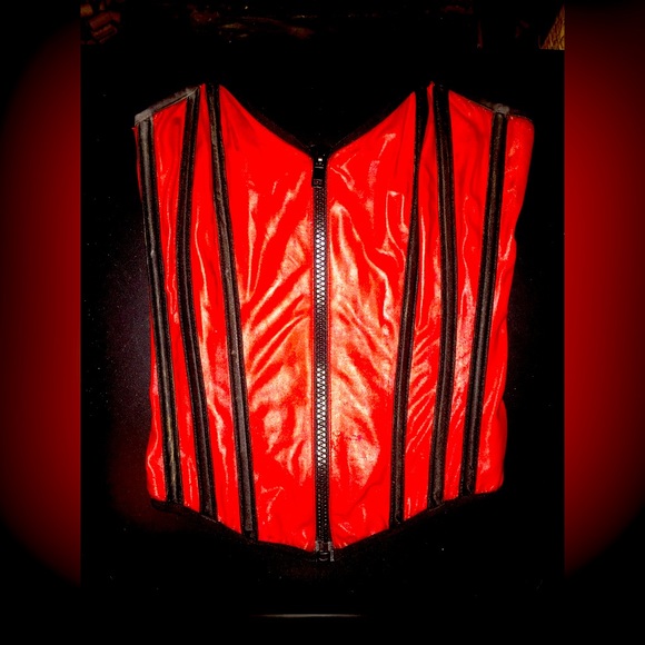 Red Corset - Picture 1 of 2